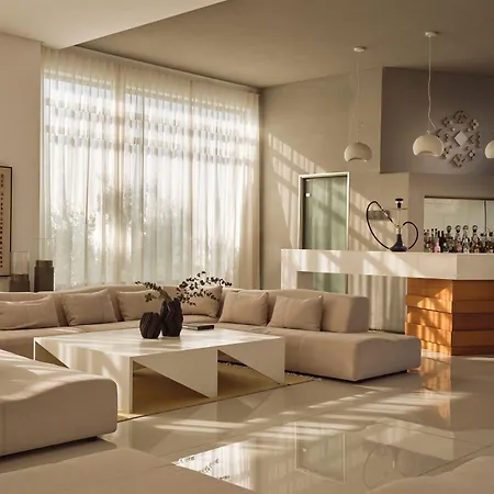Lesante Blu - The Leading Of The World, Adults Only