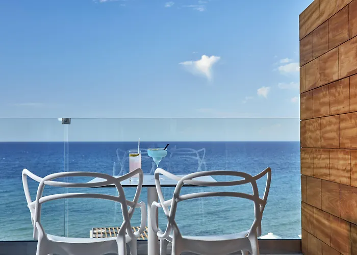 Lesante Blu - The Leading Of The World, Adults Only 5*