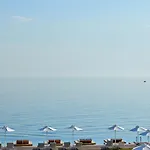 Lesante Blu - The Leading Of The World, Adults Only 5* Τραγάκι