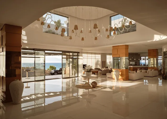 Lesante Blu - The Leading Of The World, Adults Only 5* Τραγάκι